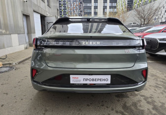 Подержанный автомобиль Zeekr 001 2024 года (6 фото)