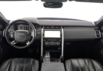 Подержанный автомобиль Land Rover Discovery 2018 года (14 фото)
