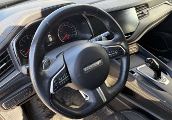Подержанный автомобиль Haval F7 2019 года (14 фото)