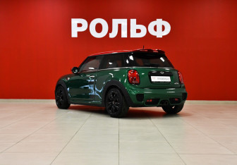 Подержанный автомобиль MINI Hatch 2019 года (7 фото)