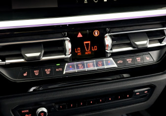 Подержанный автомобиль BMW Z4 Roadster 2019 года (25 фото)