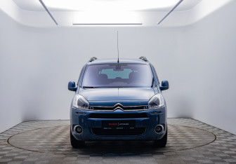Подержанный автомобиль Citroen Berlingo 2013 года (2 фото)