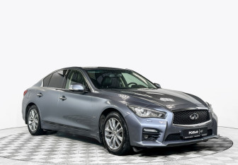 Подержанный автомобиль Infiniti Q50 2014 года (3 фото)