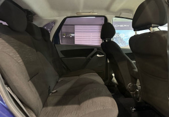Подержанный автомобиль LADA (ВАЗ) Kalina Hatchback 2013 года (11 фото)