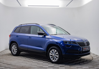 Подержанный автомобиль Skoda Karoq 2021 года (3 фото)