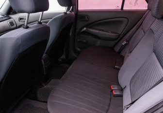 Подержанный автомобиль Nissan Almera Sedan 2012 года (11 фото)