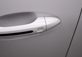 Подержанный автомобиль Omoda C5 2023 года (23 фото)