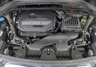 Подержанный автомобиль BMW X1 2018 года (12 фото)