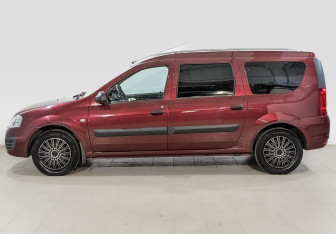 Подержанный автомобиль LADA (ВАЗ) Largus Wagon 2014 года (8 фото)