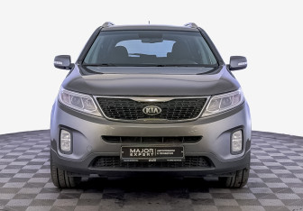 Подержанный автомобиль Kia Sorento 2014 года (2 фото)