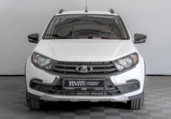 Подержанный автомобиль LADA (ВАЗ) Granta Wagon 2023 года (2 фото)