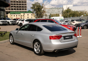 Подержанный автомобиль Audi A5 Liftback 2013 года (5 фото)