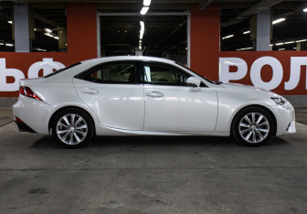 Подержанный автомобиль Lexus IS Sedan 2014 года (4 фото)