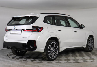 Новый BMW X1 2025 (2 фото)