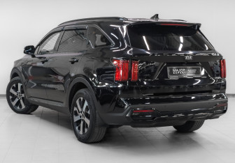 Подержанный автомобиль Kia Sorento 2021 года (7 фото)