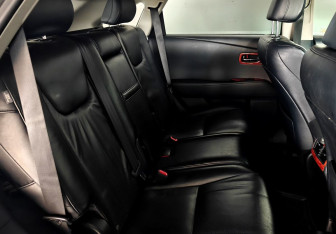 Подержанный автомобиль Lexus RX 2010 года (10 фото)