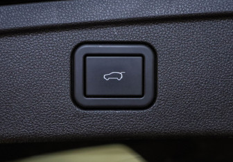 Подержанный автомобиль Haval F7 2024 года (29 фото)