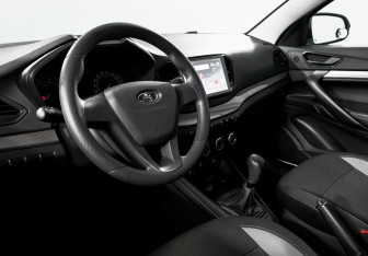 Подержанный автомобиль LADA (ВАЗ) Vesta Sedan 2023 года (10 фото)