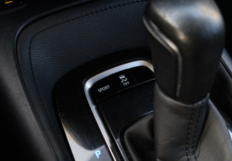 Подержанный автомобиль Toyota Corolla Sedan 2019 года (19 фото)