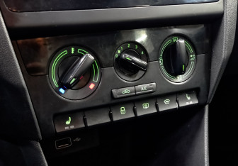 Подержанный автомобиль Skoda Rapid Liftback 2019 года (21 фото)