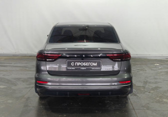 Подержанный автомобиль Geely Emgrand 2023 года (5 фото)