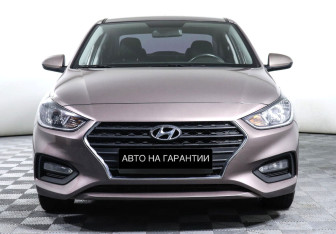 Подержанный автомобиль Hyundai Solaris Sedan 2019 года (2 фото)