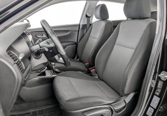 Подержанный автомобиль Kia Rio Hatchback 2020 года (20 фото)