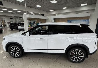 Подержанный автомобиль Jaecoo J7 2023 года (7 фото)