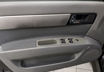 Подержанный автомобиль Chevrolet Lacetti Sedan 2012 года (11 фото)