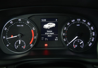 Подержанный автомобиль Skoda Octavia Liftback 2021 года (11 фото)