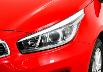 Подержанный автомобиль Kia Ceed Hatchback 2016 года (7 фото)