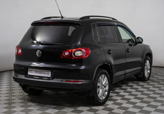Подержанный автомобиль Volkswagen Tiguan 2009 года (5 фото)