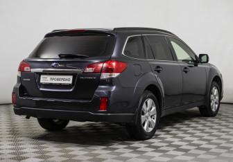 Подержанный автомобиль Subaru Outback Wagon 2010 года (5 фото)