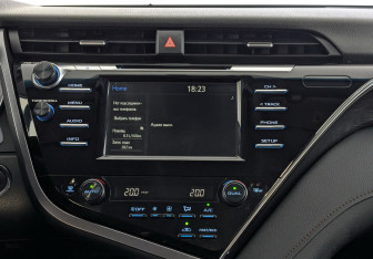 Подержанный автомобиль Toyota Camry Sedan 2019 года (15 фото)