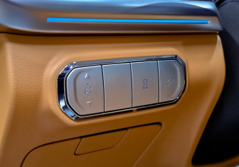 Подержанный автомобиль Tank 500 2023 года (25 фото)