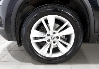 Подержанный автомобиль Skoda Kodiaq 2018 года (18 фото)