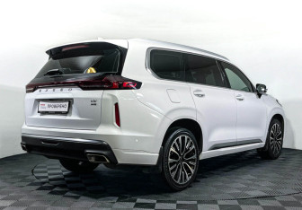 Подержанный автомобиль Exeed VX 2022 года (5 фото)