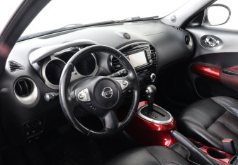 Подержанный автомобиль Nissan Juke 2013 года (5 фото)