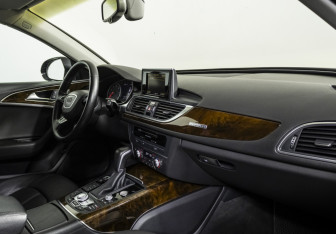 Подержанный автомобиль Audi A6 Sedan 2015 года (9 фото)