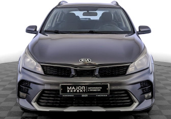 Подержанный автомобиль Kia Rio Hatchback 2021 года (2 фото)