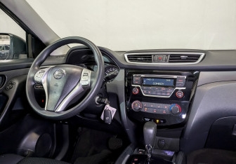 Подержанный автомобиль Nissan Qashqai 2016 года (24 фото)