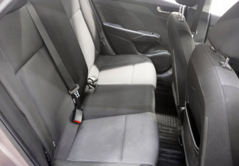 Подержанный автомобиль Hyundai Solaris Sedan 2017 года (10 фото)