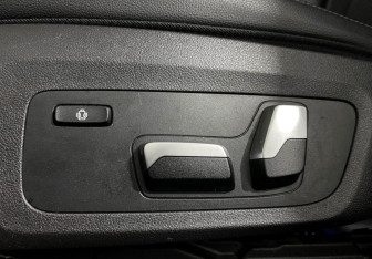 Подержанный автомобиль BMW X4 2019 года (17 фото)