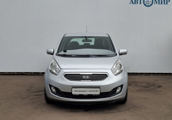 Подержанный автомобиль Kia Venga 2011 года (2 фото)