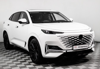 Подержанный автомобиль Changan UNI-K 2023 года (3 фото)