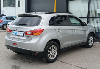 Подержанный автомобиль Mitsubishi ASX 2013 года (5 фото)
