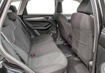 Подержанный автомобиль Haval Jolion 2023 года (12 фото)