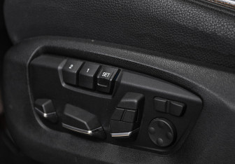 Подержанный автомобиль BMW X6 2014 года (9 фото)