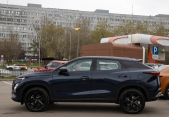 Подержанный автомобиль Omoda C5 2023 года (6 фото)