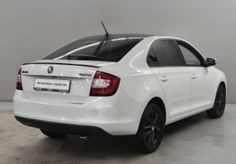 Подержанный автомобиль Skoda Rapid Liftback 2019 года (5 фото)